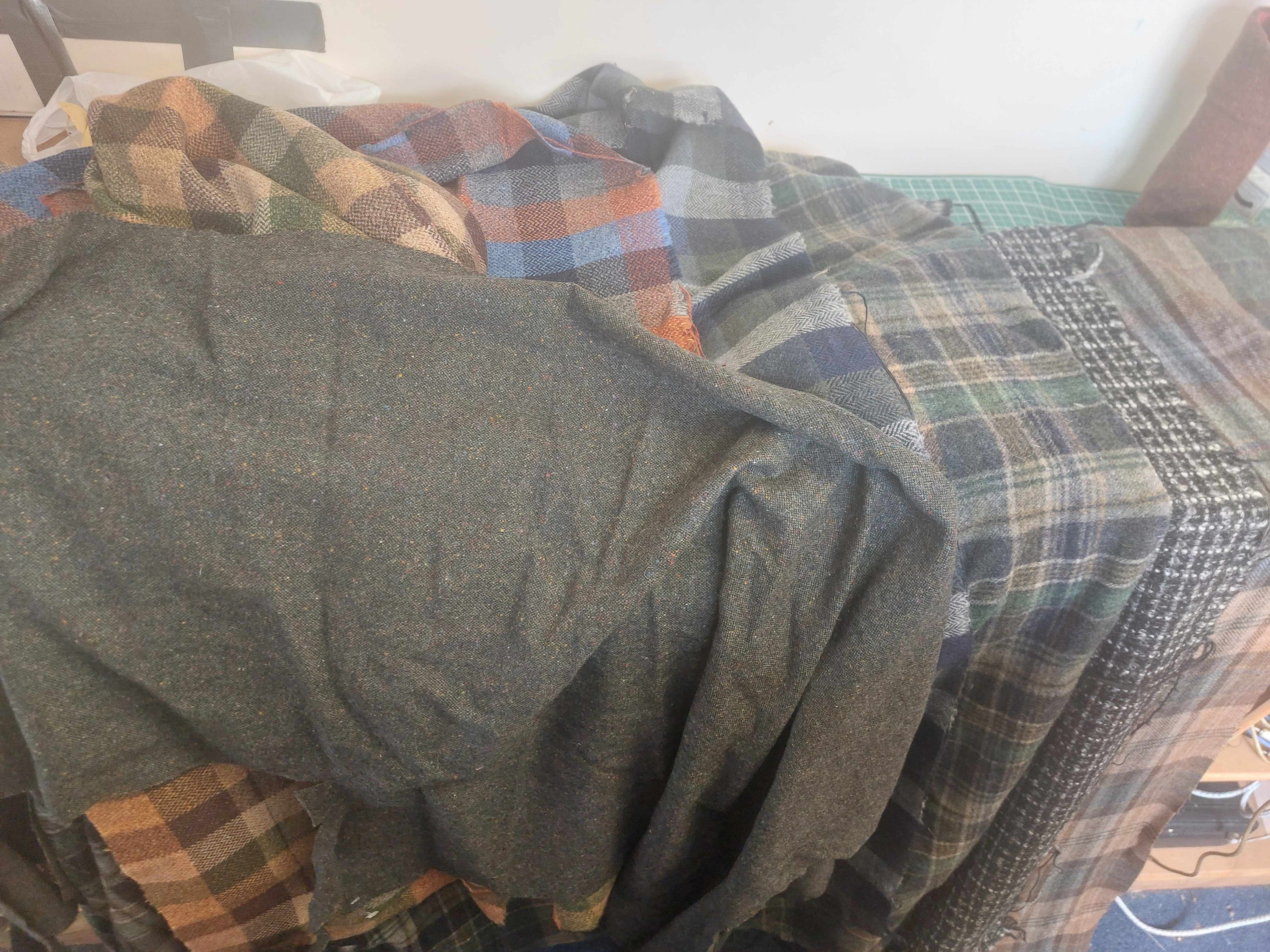 Donegal Tweed Remnant Pack – Assorted Genuine Irish Tweed